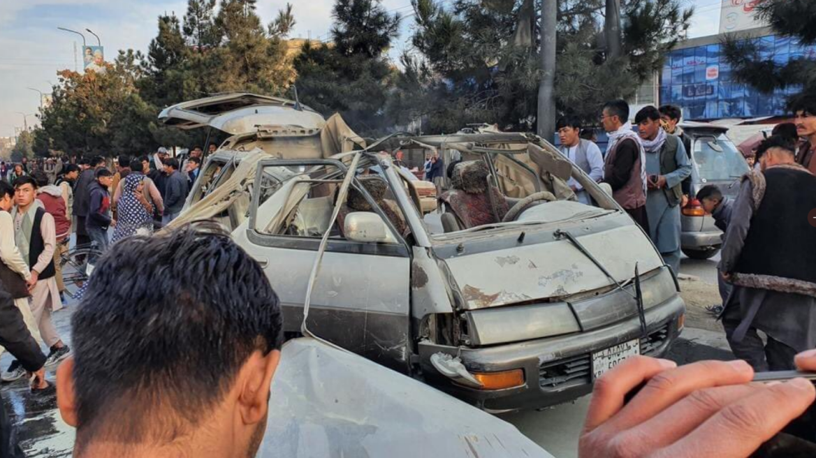 Αφγανιστάν: Το Ισλαμικό Κράτος ανέλαβε την ευθύνη για την διπλή έκρηξη στην Καμπούλ (βίντεο)