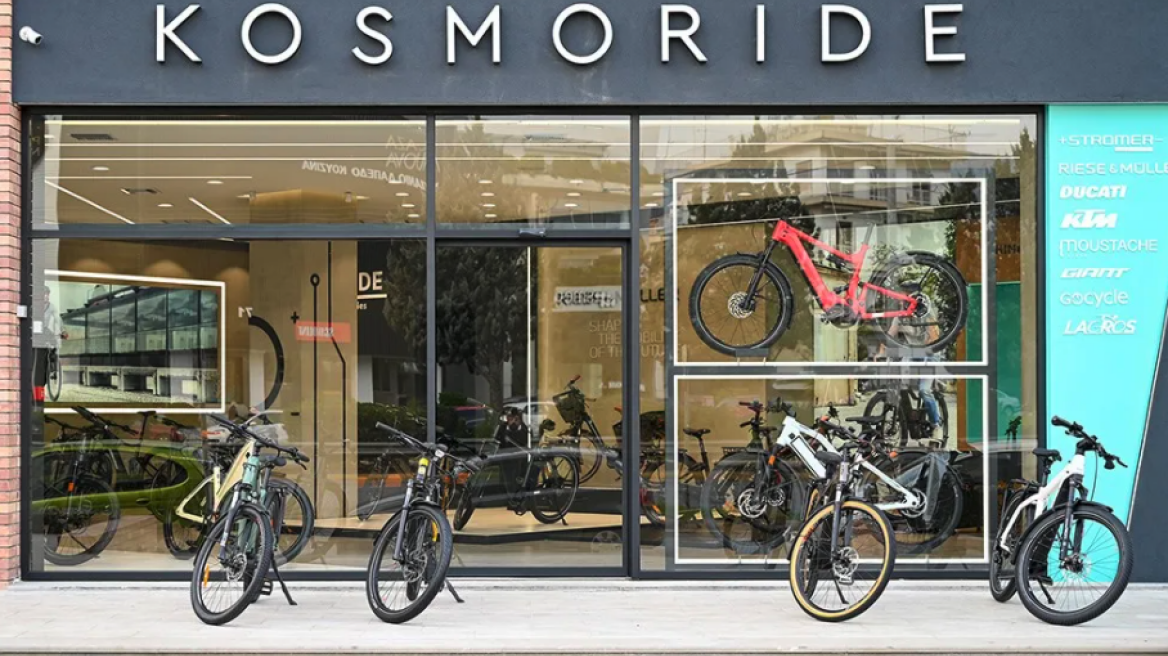 Τα e-bikes και η Kosmoride πήγαν και στη Γλυφάδα