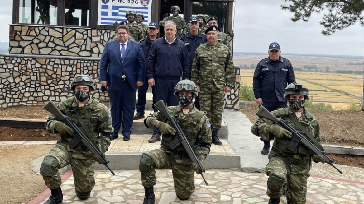 Οι Ένοπλες Δυνάμεις εγγύηση της εδαφικής ακεραιότητας της πατρίδας μας, λέει ο Θεοδωρικάκος