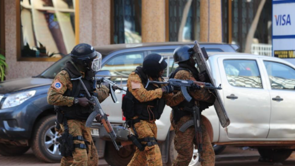 Μπουρκίνα Φάσο: Σχεδόν 20 νεκροί, ανάμεσά τους 9 χωροφύλακες, σε νέα επίθεση τζιχαντιστών 