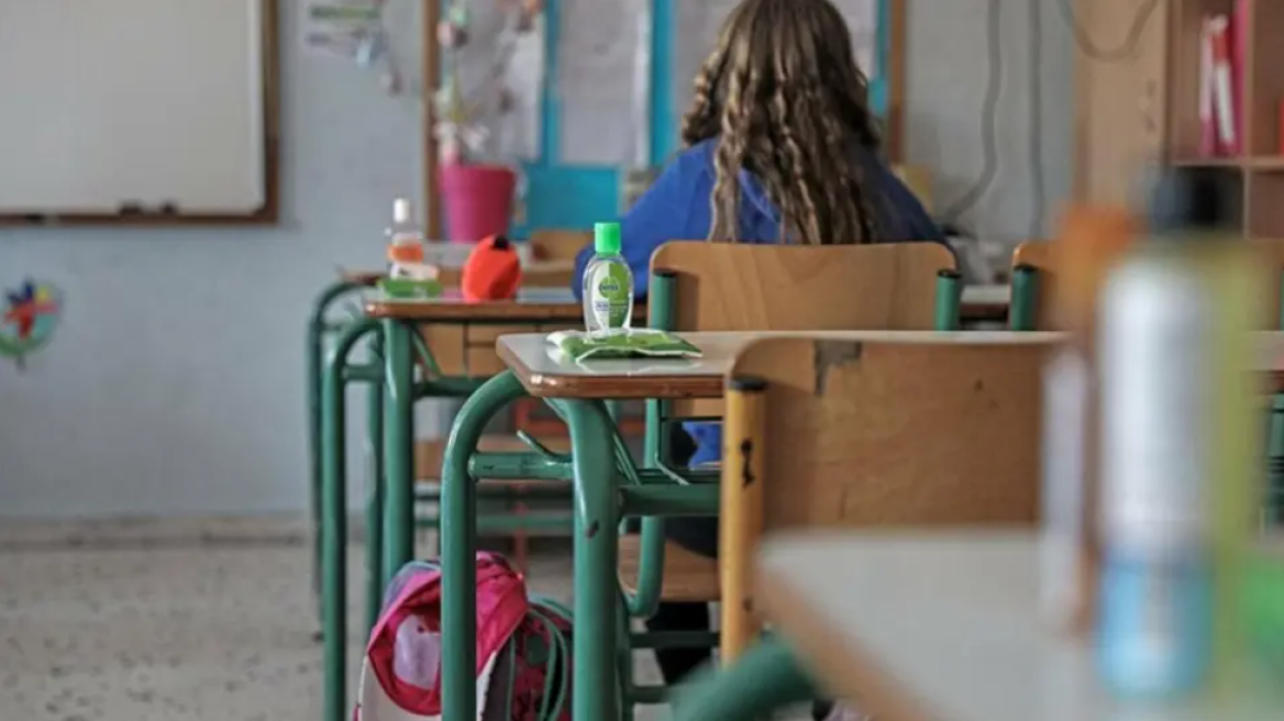 Ιωάννινα: Ειδοποίηθηκε ο εισαγγελέας για αρνητές γονείς που απαγορεύουν σε 10 μαθητές να πάνε σχολείο