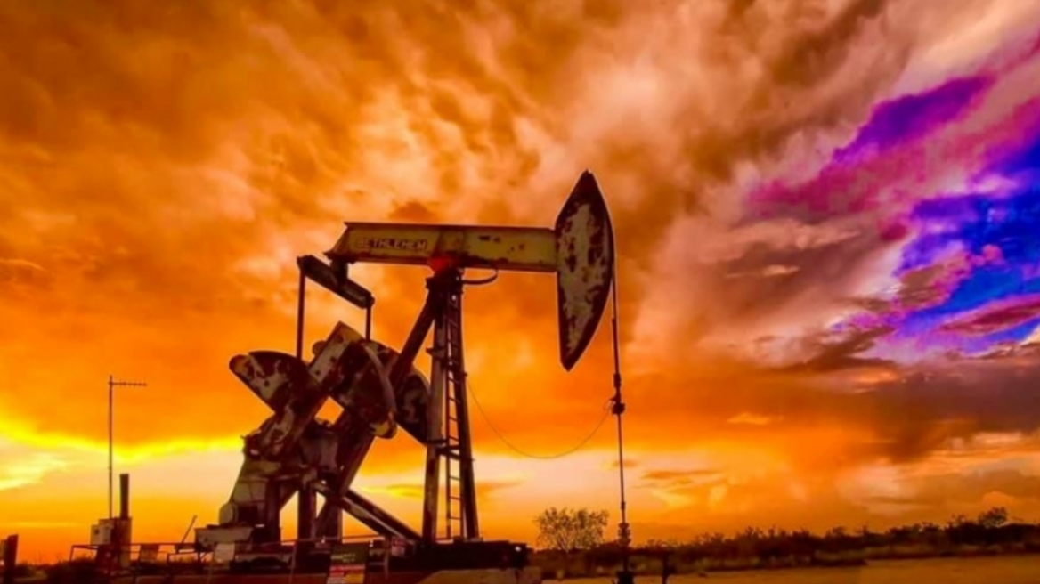 Μειώνονται σήμερα οι τιμές του πετρελαίου - Παραμένει πάνω από 82 δολάρια το Μπρεντ