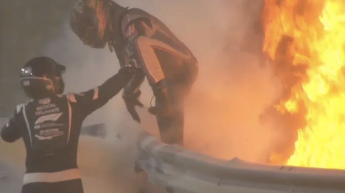 Video: Το πιο τρομακτικό ατύχημα στην F1: Βγήκε μέσα από τη φωτιά