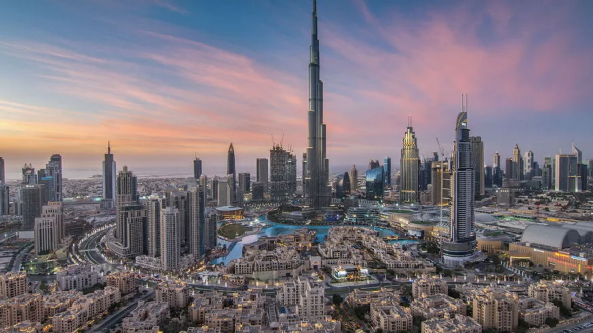 Τα penthouse, οι Βασιλιάδες και τα κρυμμένα δις...