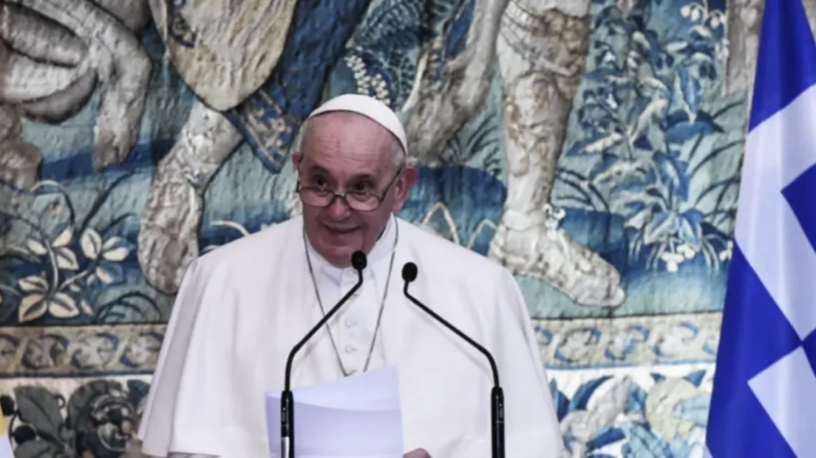 Δείτε με τι αυτοκίνητο κυκλοφορούσε ο Πάπας στην Αθήνα! (+video)