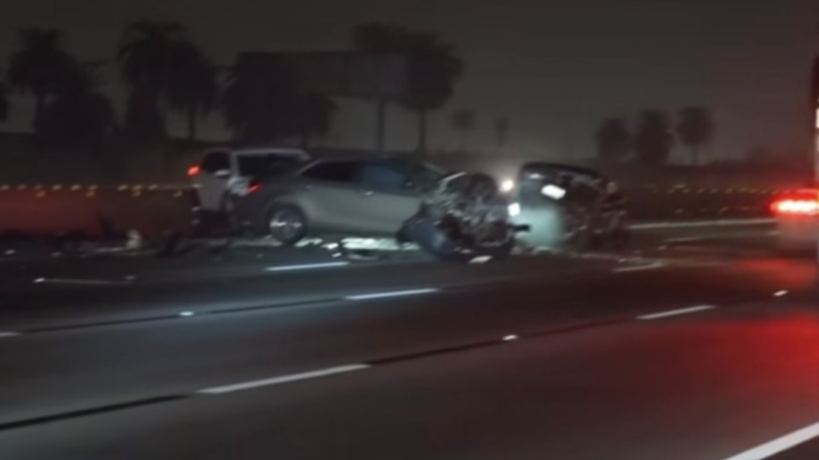 Video: Σοκαριστικό τροχαίο από... ανέμελο οδηγό - Αλλεπάλληλες συγκρούσεις