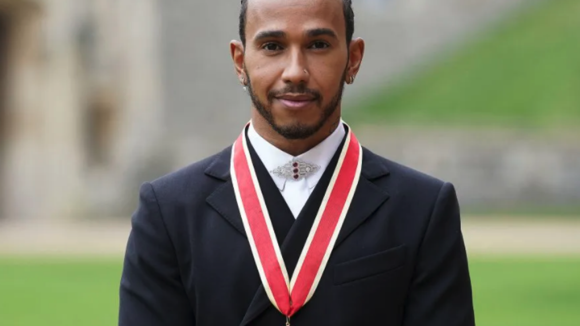 O Hamilton έγινε και επίσημα… Sir!