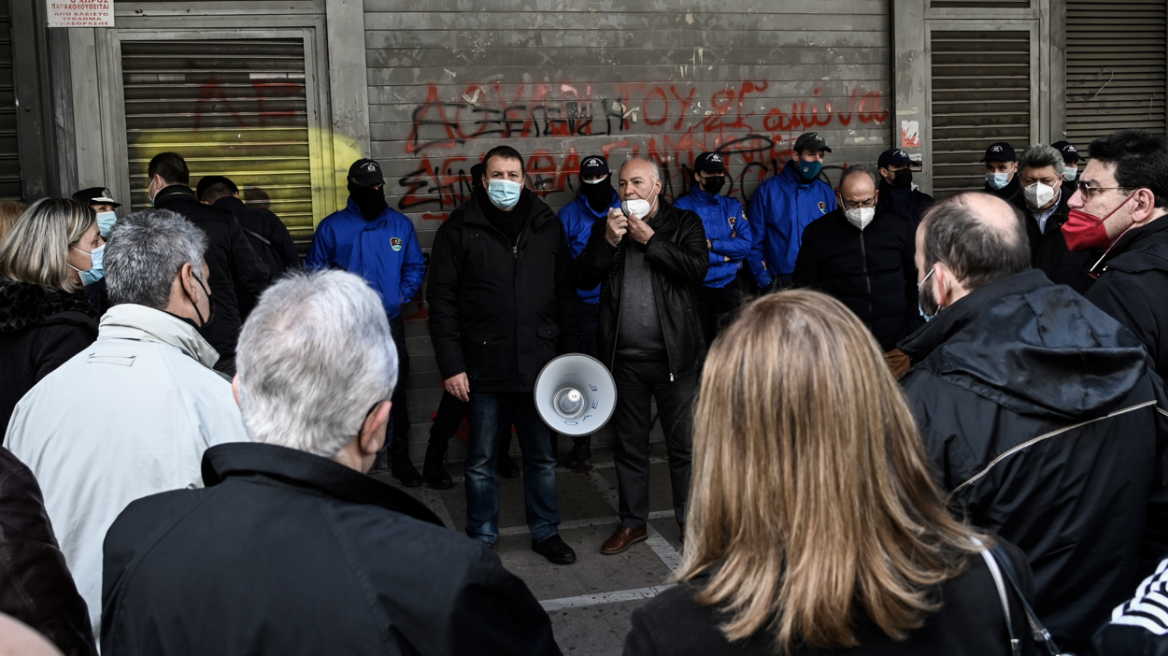 Υπουργείο Εργασίας: Συγκέντρωση από εργαζομένους του ΕΦΚΑ