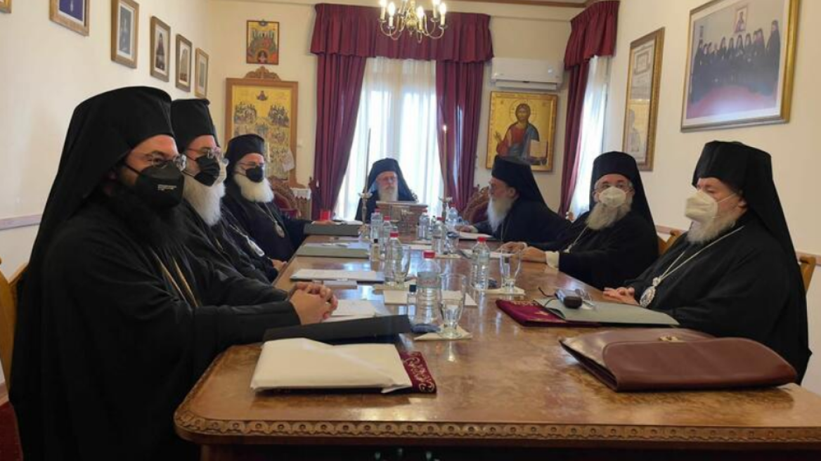 Η Εκκλησία της Κρήτης επιλέγει σήμερα το Tριπρόσωπο