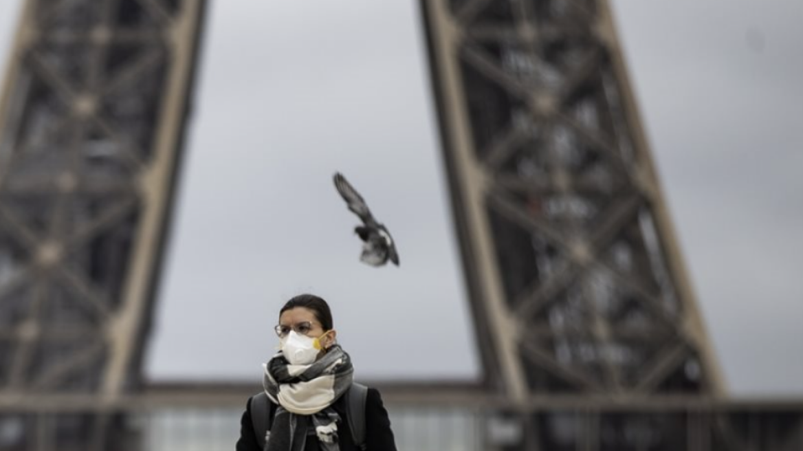 Κάθε αρνητικό ρεκόρ έσπασαν τα ημερήσια κρούσματα στη Γαλλία, ξεπέρασαν το μισό εκατ. 