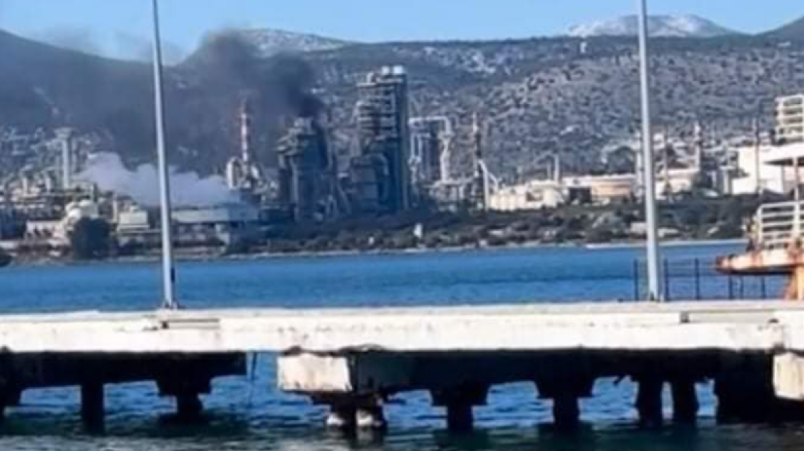 Φωτιά μικρής έκτασης ξέσπασε στα διυλιστήρια Ελευσίνας, έχει τεθεί υπό πλήρη έλεγχο