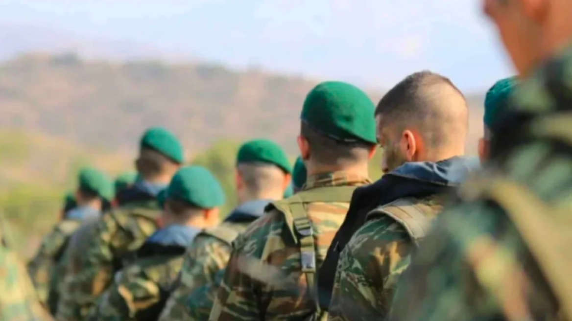 Κωνσταντίνος Φλώρος: Προσλήψεις ΕΠΟΠ και ΟΒΑ εξήγγειλε ο αρχηγός ΓΕΕΘΑ 