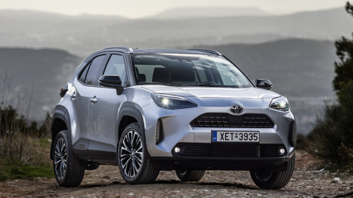 Δοκιμάζουμε το νέο Toyota Yaris Cross 1.5 - Πόσο κοστίζει;