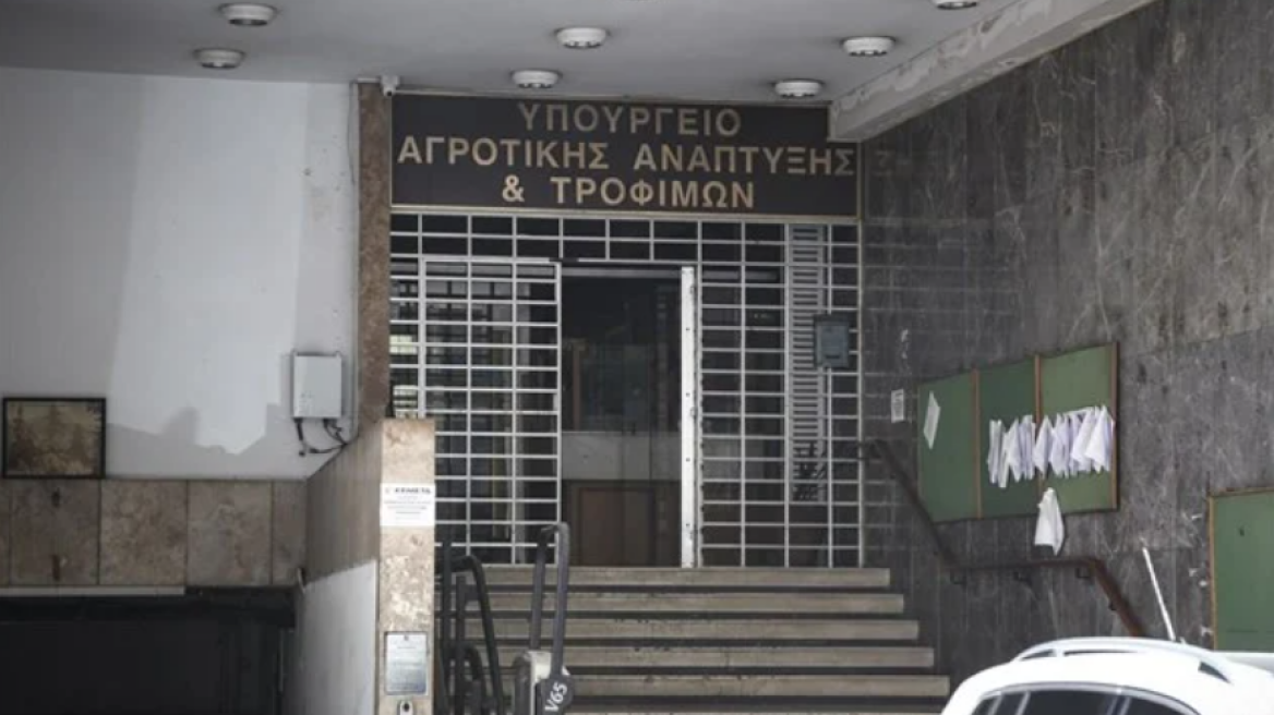 ΥΠΑΑΤ: Εκδόθηκε ο προσωρινός πίνακας αποτελεσμάτων για τα έργα αγροτικής οδοποιίας με προϋπολογισμό 194 εκατ. ευρώ