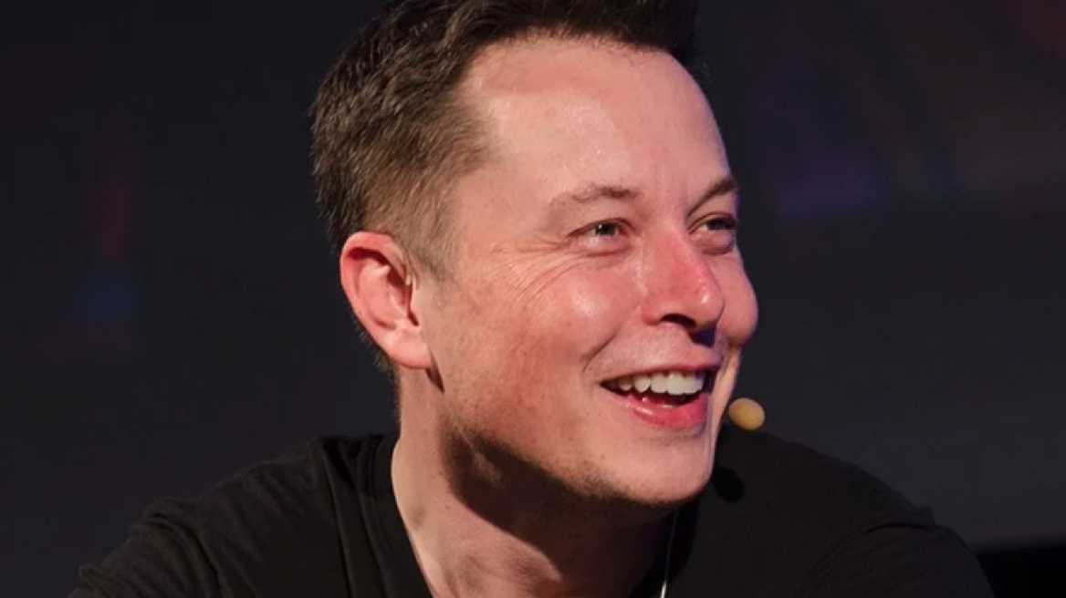 O δισεκατομμυριούχος Elon Musk στηρίζει τους αντιεμβολιαστές...