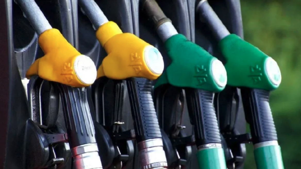 Απίστευτο: Πάνω από τα 2 ευρώ θα φτάσει η βενζίνη – Τι φταίει;