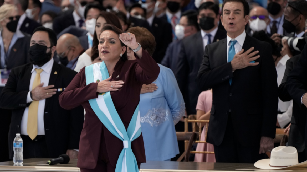 Η Ονδούρα αποκαθιστά τις διπλωματικές σχέσεις της με τη Βενεζουέλα, διατηρεί αυτές με την Ταϊβάν