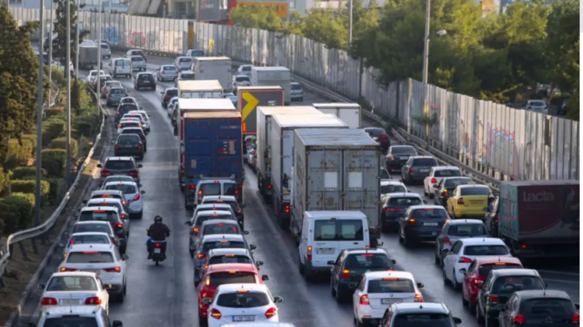 Κίνηση στους δρόμους: Πού έχει μποτιλιάρισμα τώρα στην Αθήνα