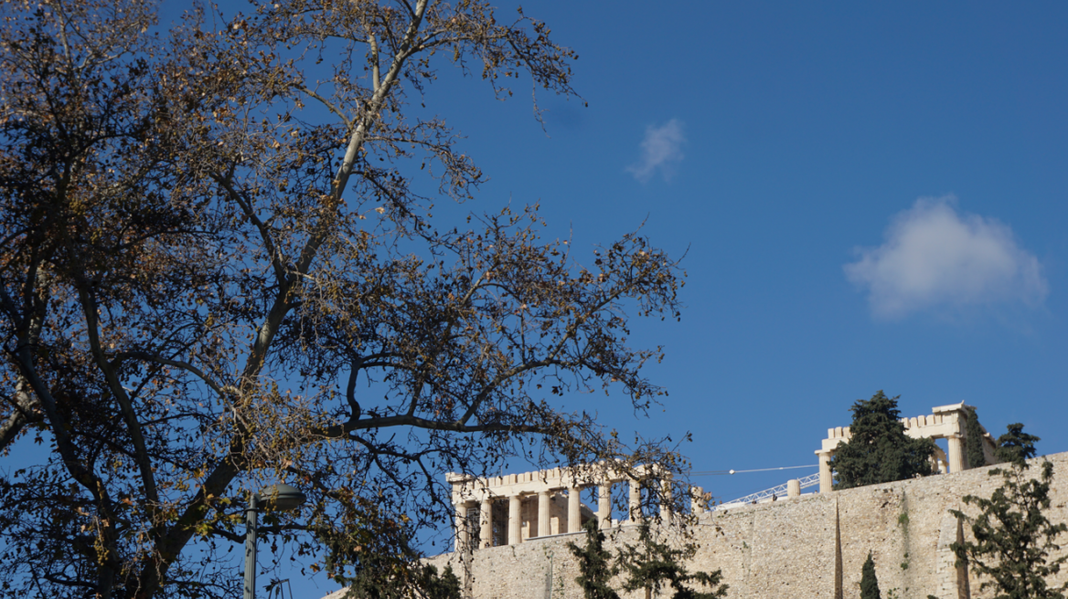 Καιρός: Ανοιξιάτικες θερμοκρασίες το Σαββατοκύριακο, έρχεται νέα κακοκαιρία 