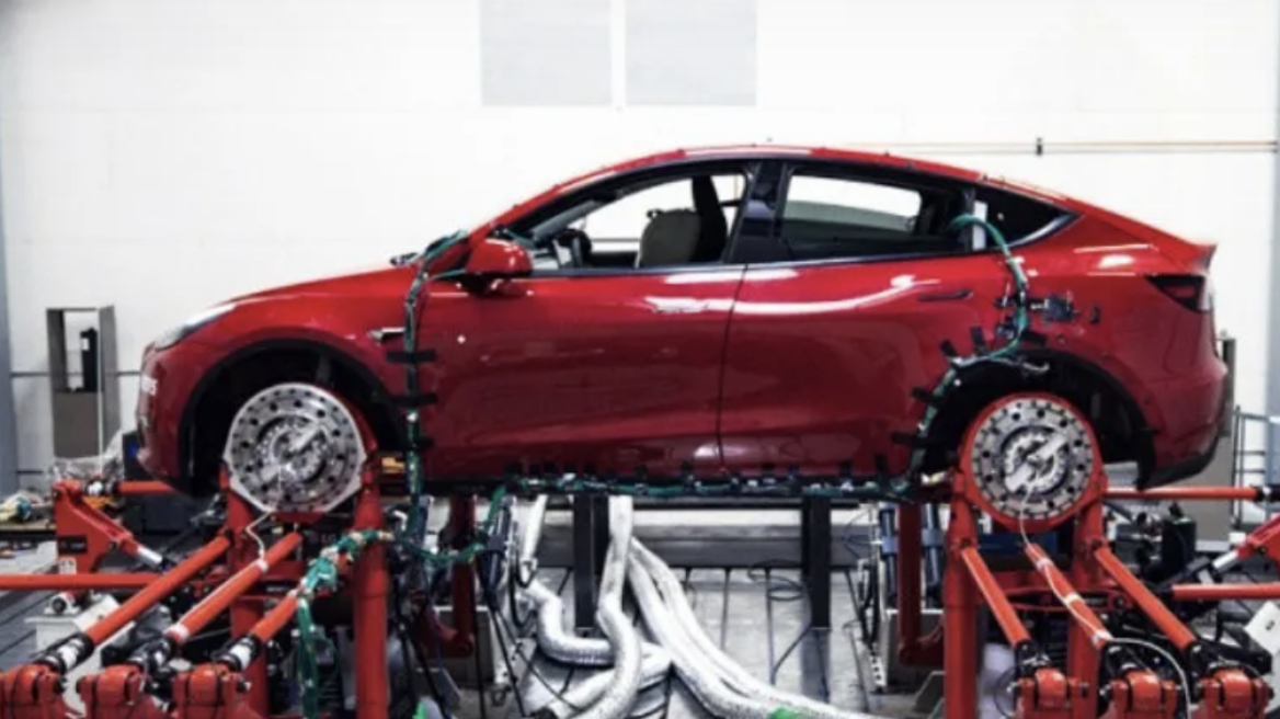 Η Tesla κατηγορείται για ρατσισμό...