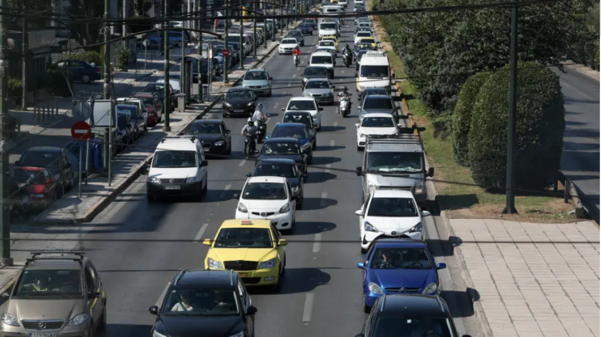 Κίνηση στους δρόμους: Mποτιλιάρισμα τώρα σε Κηφισίας, Κατεχάκη και Μεσογείων