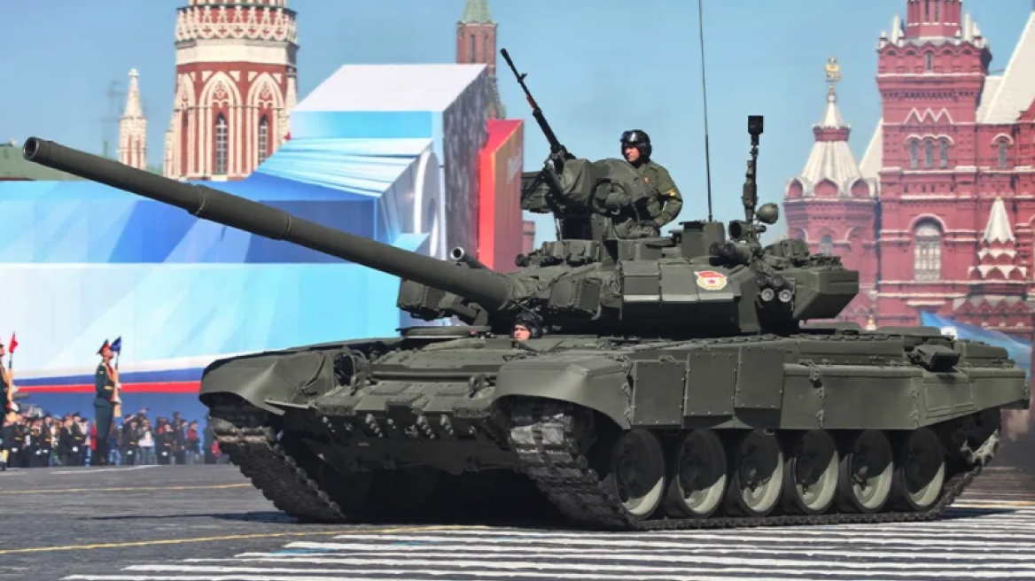 Εισβολή στην Ουκρανία: Ουκρανοί τρολάρουν τα ρωσικά τανκς (+video)