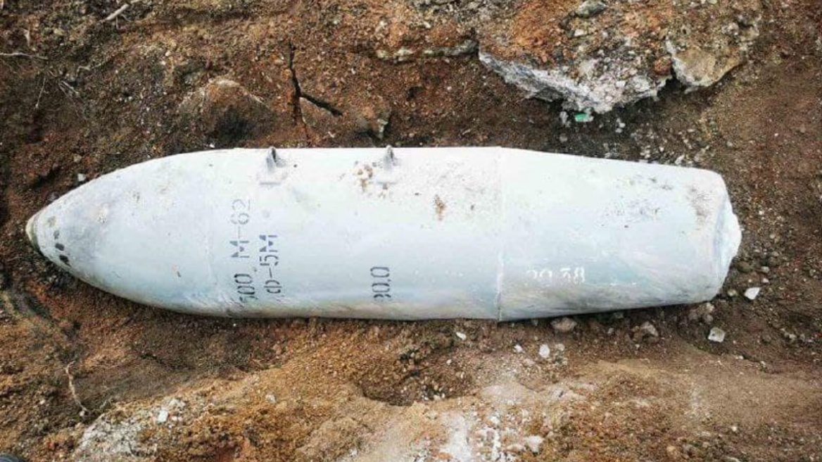 Πόλεμος στην Ουκρανία: Βομβαρδίζουν πολιτικές υποδομές, σπίτια και πετρελαϊκές αποθήκες