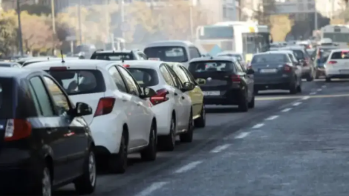 Κίνηση στους δρόμους: Πού έχει μποτιλιάρισμα τώρα στην Αθήνα, live εικόνα