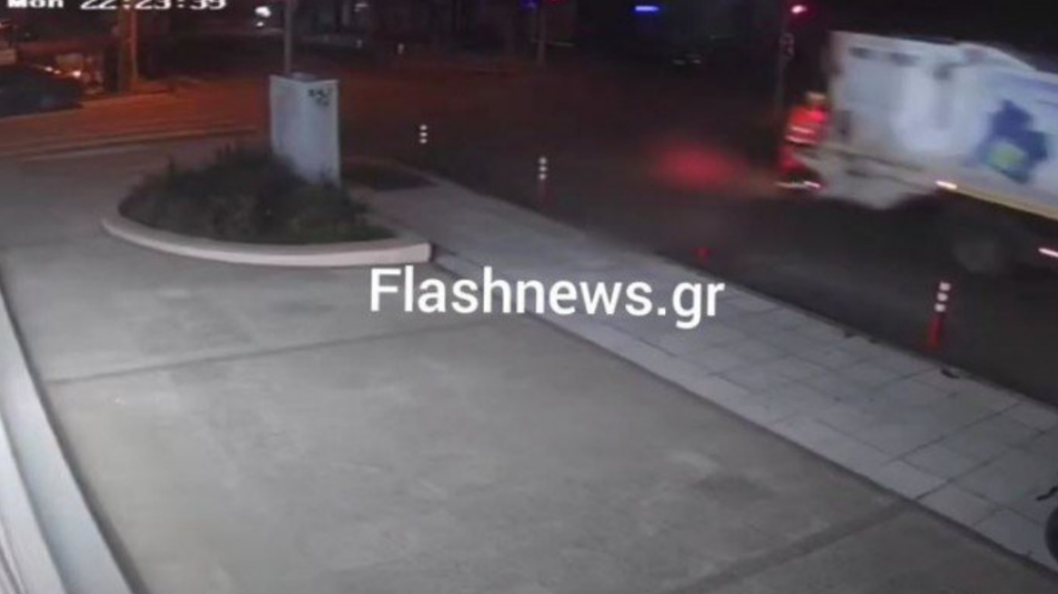 Κατέληξε ο εργαζόμενος καθαριότητας που έπεσε από απορριμματοφόρο στα Χανιά