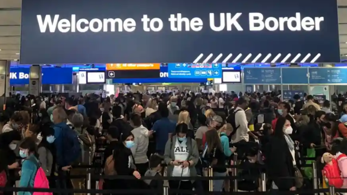 Κορωνοϊός: Άρση όλων των περιοριστικών μέτρων για τους ταξιδιώτες στη Βρετανία