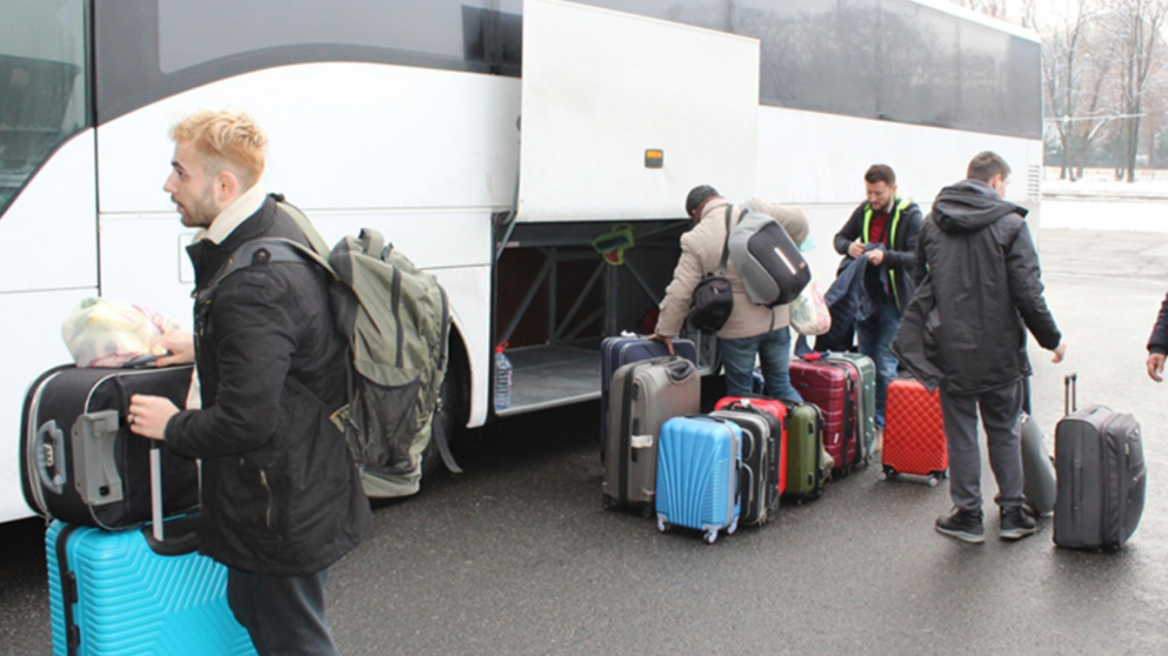 Πόλεμος στην Ουκρανίας: 65 Τούρκοι απομακρύνθηκαν από τη Μαριούπολη