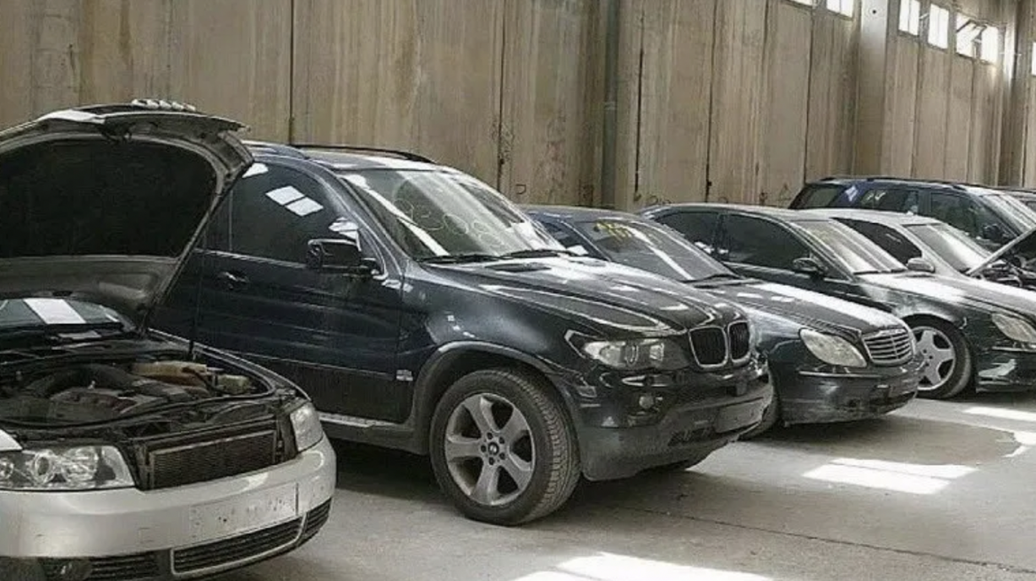Πωλούνται BMW, Mercedes, Audi κ.α. από 300 ευρώ!