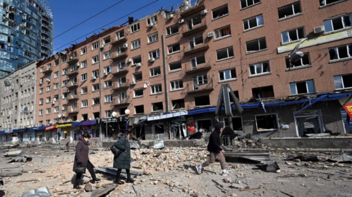 Πόλεμος στην Ουκρανία: Ένας νεκρός και δύο τραυματίες από τον βομβαρδισμό εμπορικού κέντρου στο Κίεβο