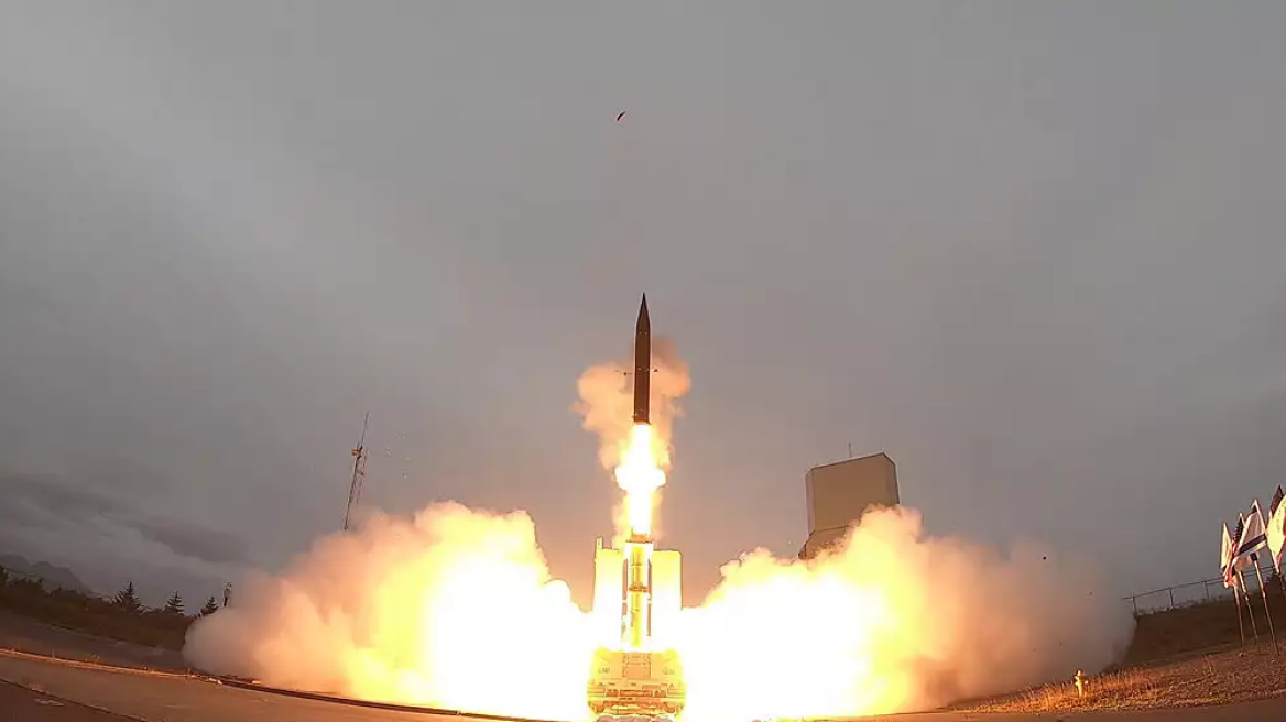 Η Γερμανία εξετάζει την απόκτηση υπερσύγχρονου ισραηλινού αντιπυραυλικού συστήματος