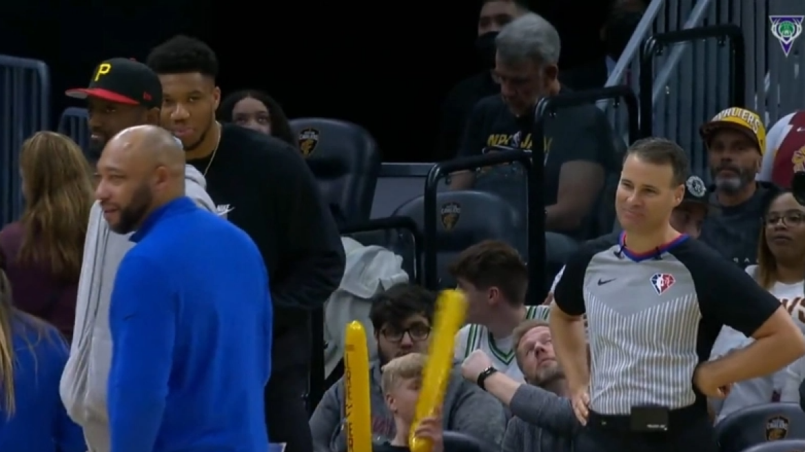 Αντετοκούνμπο: «Κέρασε» ποπ κορν τον διαιτητή - Δείτε βίντεο