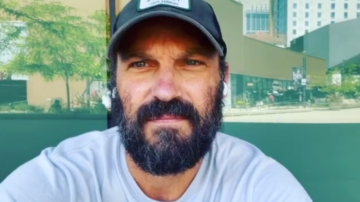 Ο Μπράιαν Όστιν Γκριν αποκάλυψε ότι ήταν κλινήρης για έξι εβδομάδες