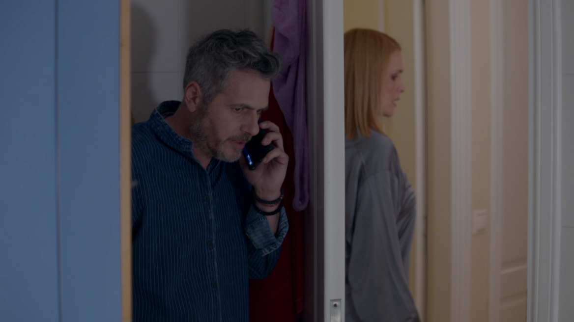 Άσε μας ρε μαμά: Τα παιδιά μαθαίνουν για τη σχέση της Ρωξάνης με τον Δημήτρη