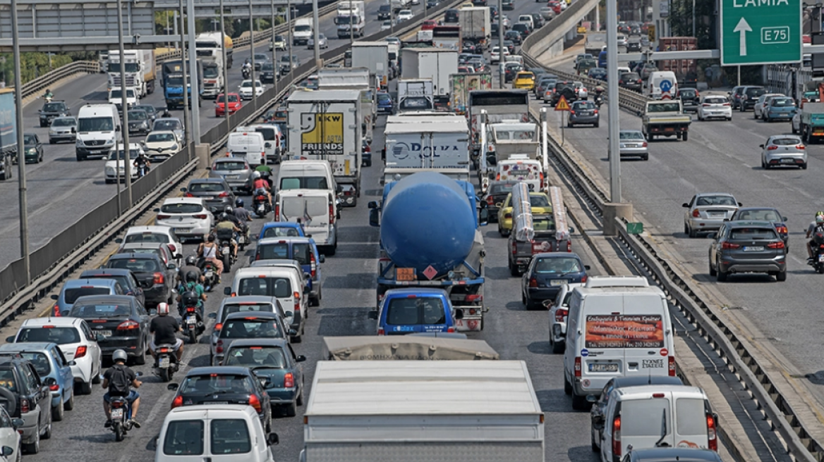 Κίνηση στους δρόμους: Μποτιλιάρισμα και σήμερα στον Κηφισό, πού υπάρχουν προβλήματα