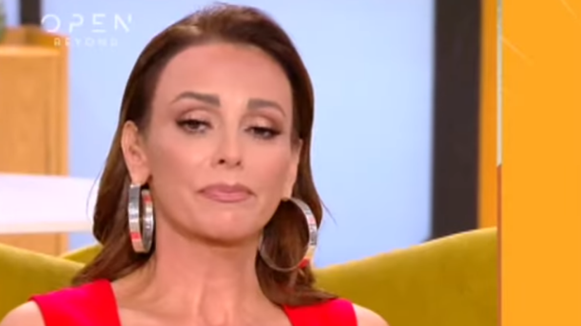 Λύγισε η Μπέττυ Μαγγίρα στον αέρα της εκπομπής της