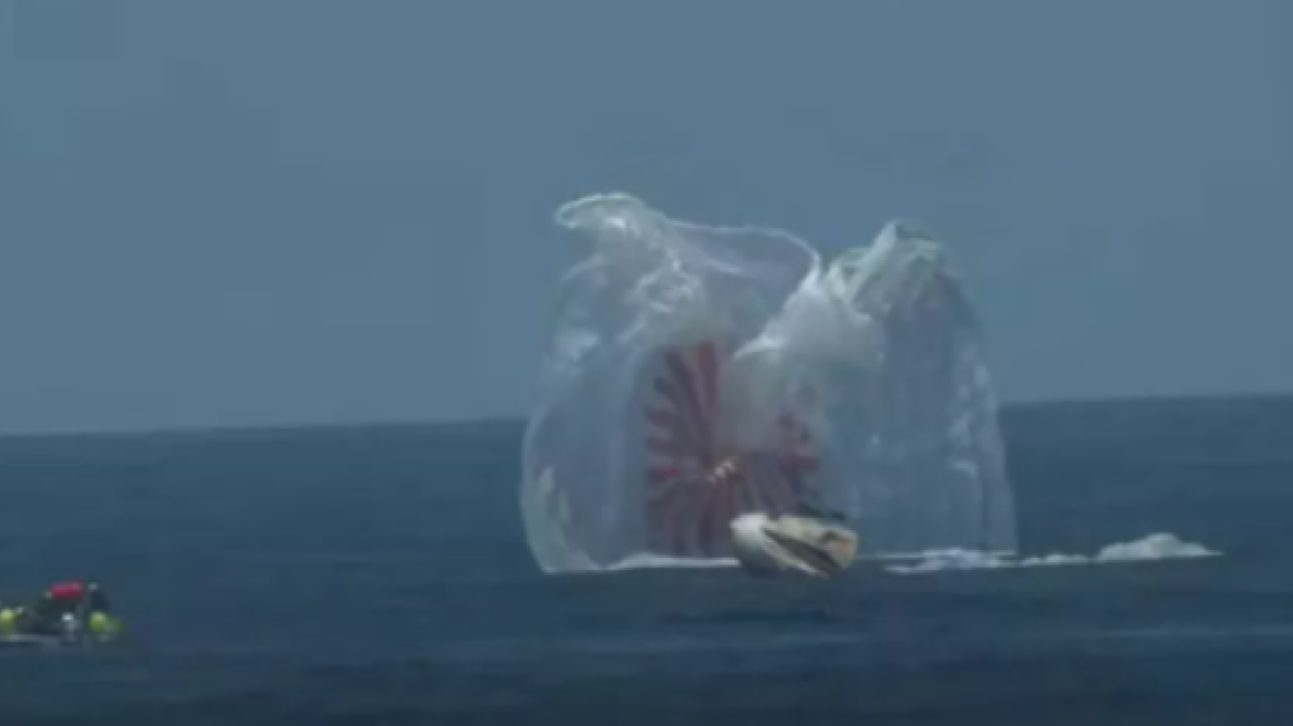 Στη Γη επέστρεψαν τα μέλη της πρώτης ιδιωτικής διαστημικής αποστολής