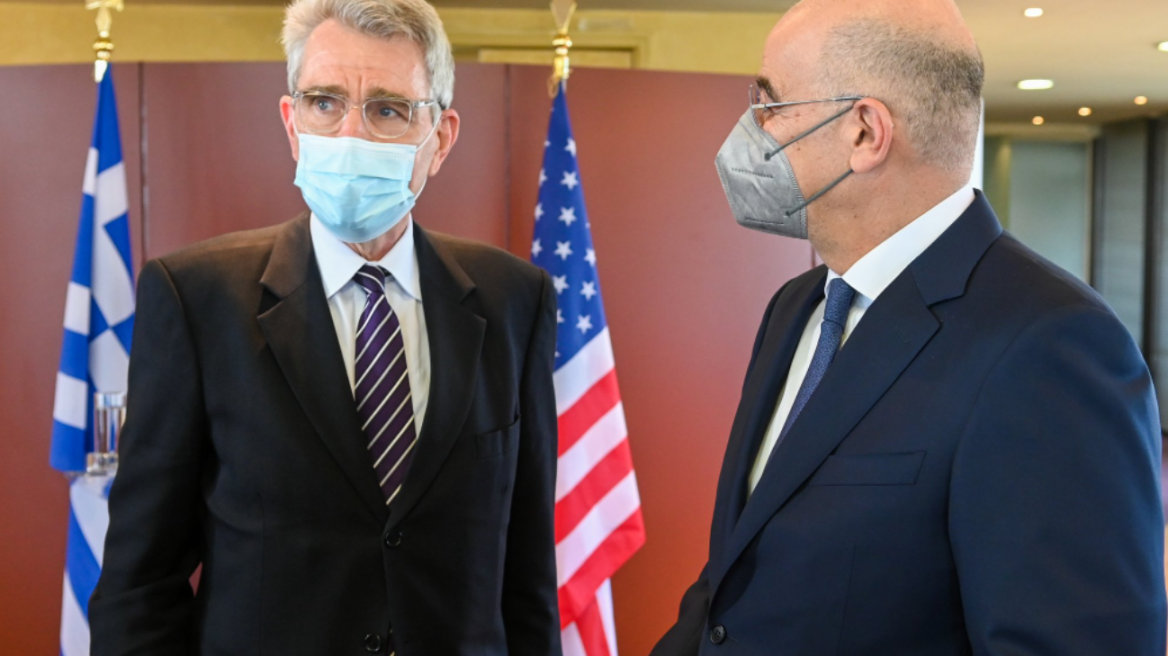 Νίκος Δένδιας: Γεύμα προς τιμήν του Τζέφρι Πάιατ παρέθεσε ο υπουργός Εξωτερικών 