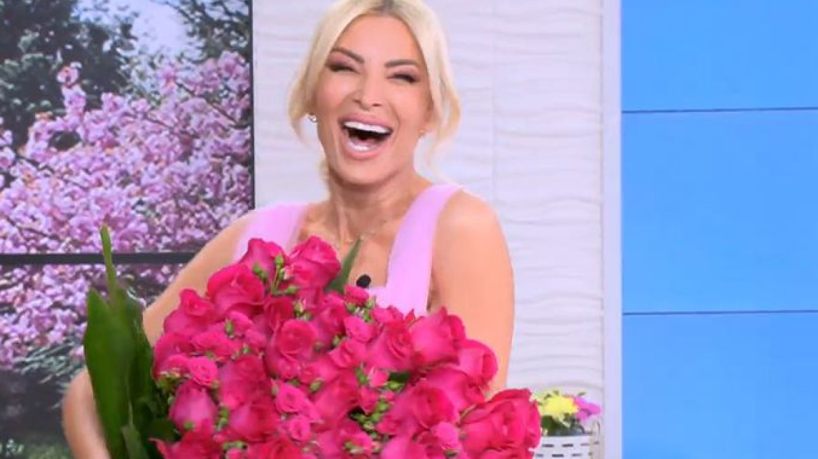 Κατερίνα Καινούργιου: Στα ροζ «ντύθηκε» το πλατό της εκπομπής της - Η έκπληξη του Σπύρου Μπιμπίλα για τα γενέθλιά της