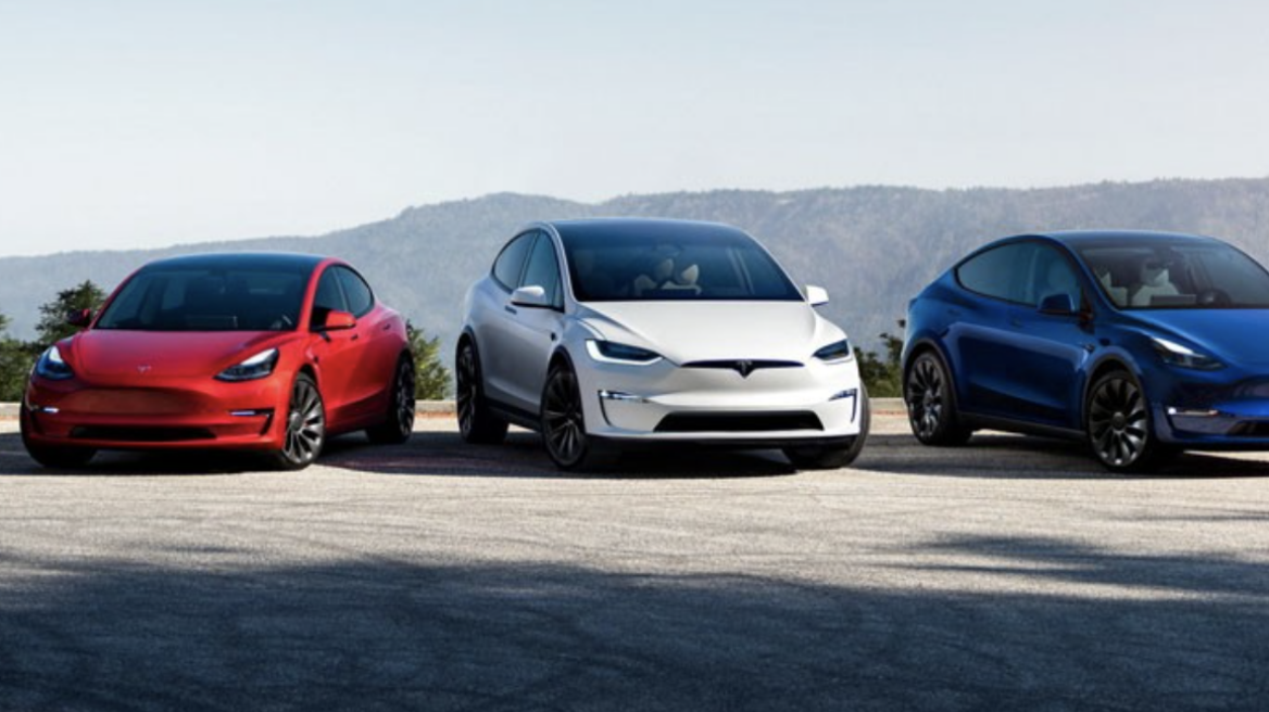 Η Tesla βρήκε τον... δασκαλό της;