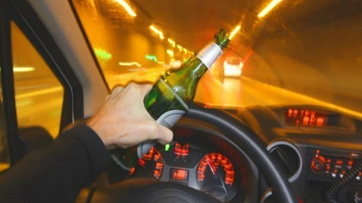 Οριστικό: Το iPhone θα κάνει αλκοτέστ και θα σε... κλειδώνει