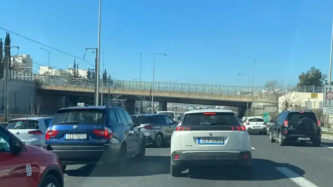 Μποτιλιάρισμα από νωρίς το πρωί στον Κηφισό, πού αλλού είναι αυξημένη η κίνηση