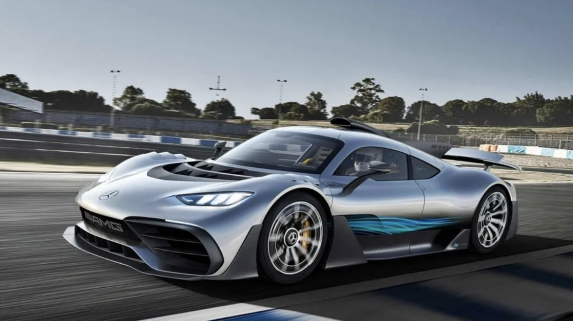 «Απλά ήμασταν μεθυσμένοι» λέει ο πρόεδρος της Mercedes...