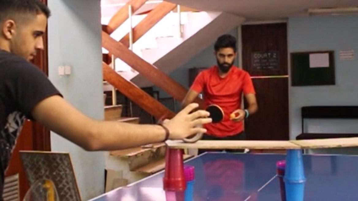 Πινγκ-πονγκ: Κενυάτες «κόβουν την ανάσα» με ασύλληπτα κόλπα και μαγεύουν το κοινό!