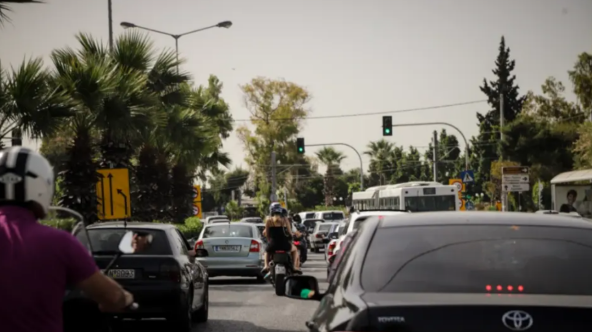 Κίνηση στους δρόμους: Μποτιλιάρισμα τώρα στον Κηφισό, πού έχει κίνηση στο κέντρο