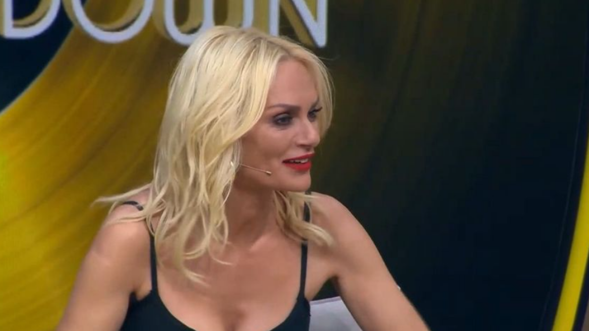 Έλενα Χριστοπούλου: «Βάζει κάτω» και 20άρες - Κέρδισε τις εντυπώσεις στο Chart Show