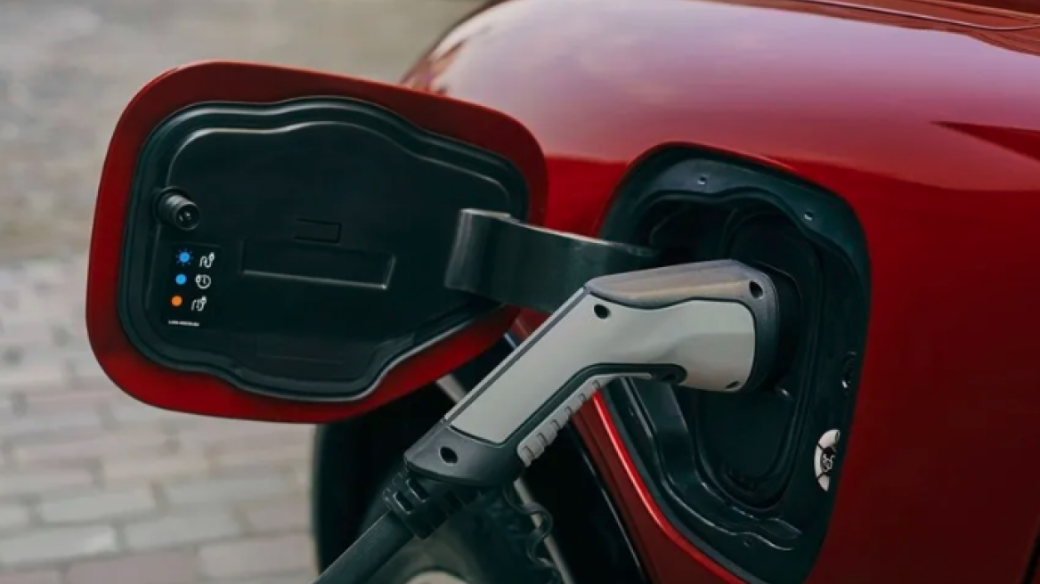 Ευρώπη: Στοπ το 2035 στα αυτοκίνητα με κινητήρες βενζίνης και diesel - Στην Ελλάδα νωρίτερα...